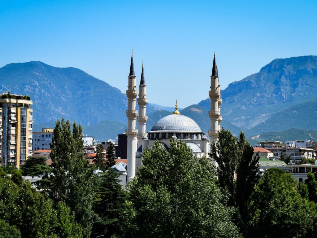 LA GRANDE MOSQUÉE DE TIRANA